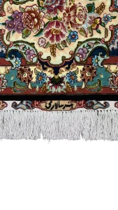 جزئیات بافت فرش ۹ متری دستبافت چله گل و حاشیه ابریشم سالاری