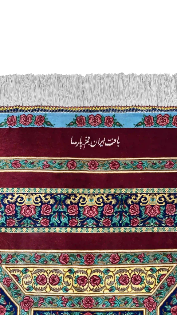 جزئیات بافت فرش ذرع و نیم دستبافت تمام ابریشم گل رز