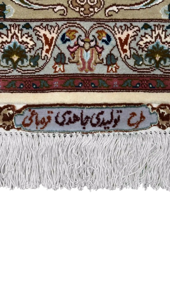 گل‌های ابریشمی و کیفیت بافت فرش قره باغی تبریز کد ۶۰۹۰۰ عظیم زاده