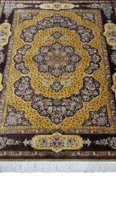 نقشه بلندیان ترنجی قالیچه تمام ابریشم ۶۳۰۳۴